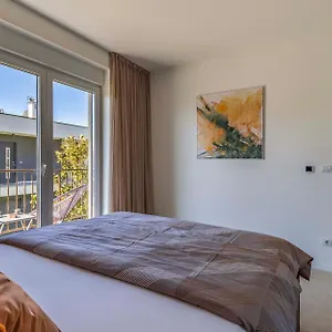 Caci - Mit Pool Apartment